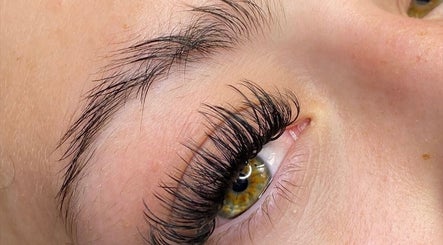 Beautifully enhanced eyelashes at ILashBoutiqúe, Wolverhampton, England, GB, showcasing expert lash work.