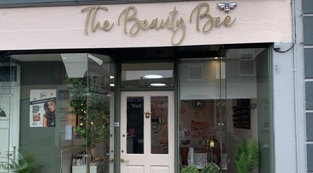 The Beauty Bee изображение 2