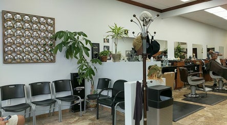 Anthony's Figaro Barber Shop imagem 2