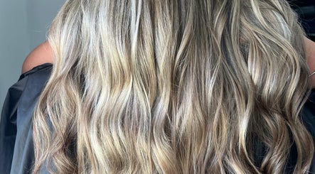 Nikky's Hair image 3