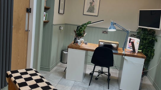 The Nail Studio with Lauren