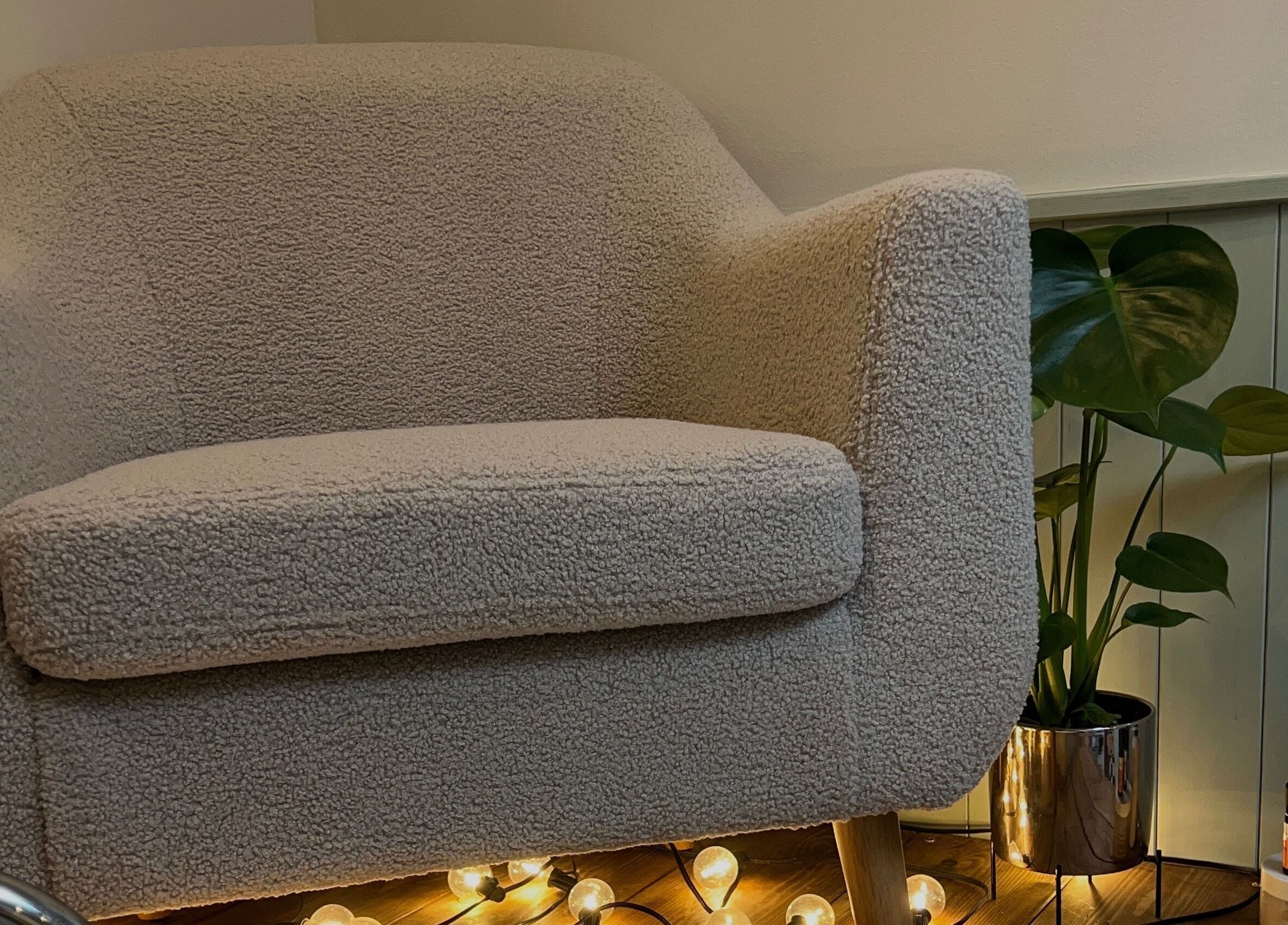 Comfortable chair in relaxing corner at The Nail Studio with Lauren, Southport, England, GB.