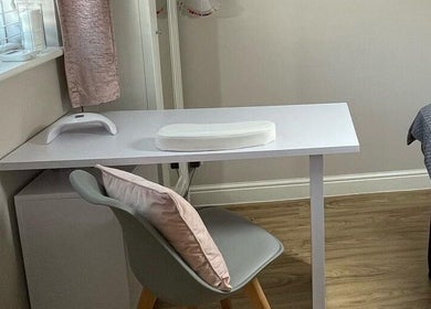 Tranquil beauty setup at Beauty Box by Becky McDaid, Peterborough, England, GB with chair and manicure table.