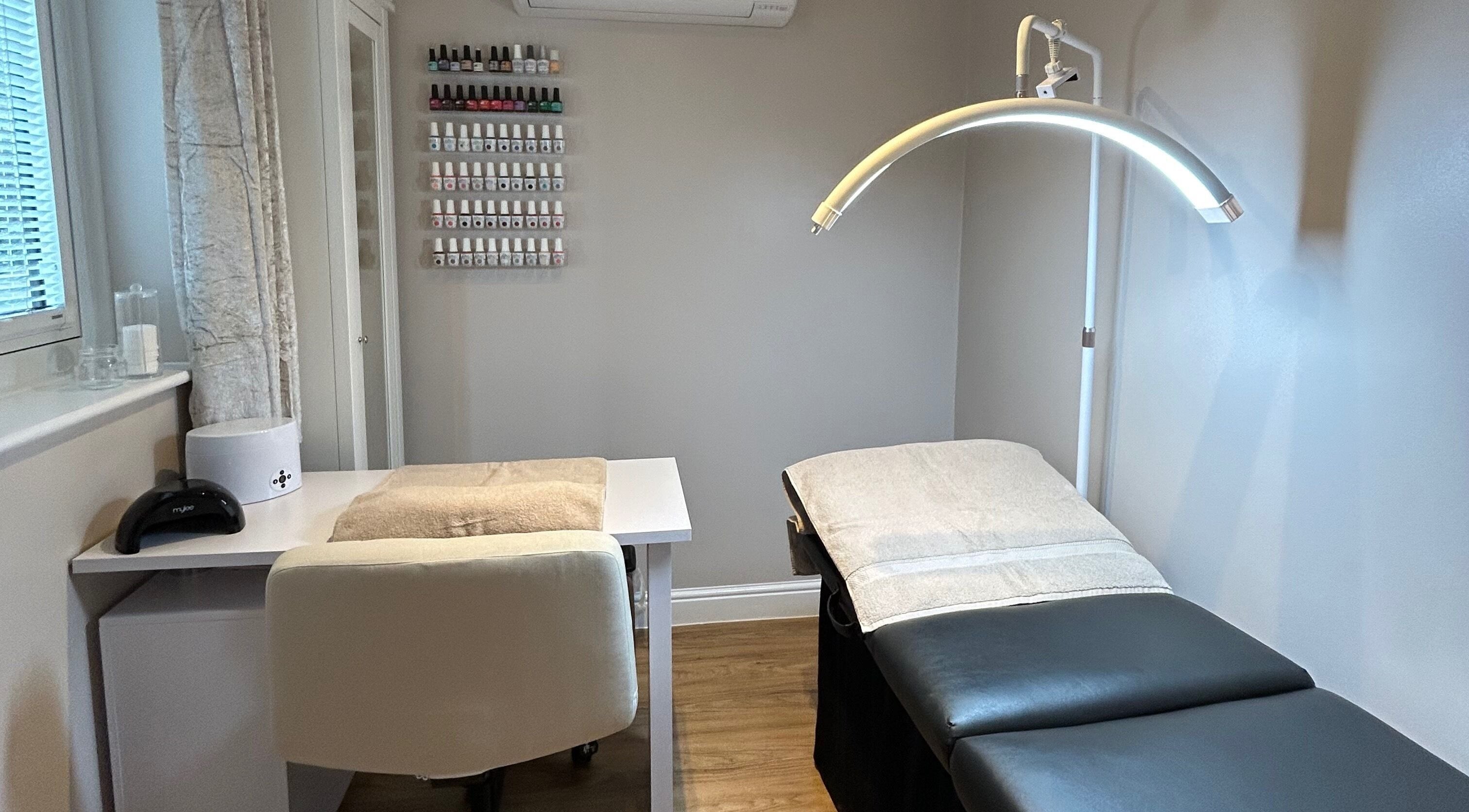 Tranquil beauty treatment room at Beauty Box by Becky McDaid, Peterborough, England, GB.