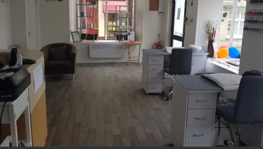 Tanya's Beauty Studio image 1