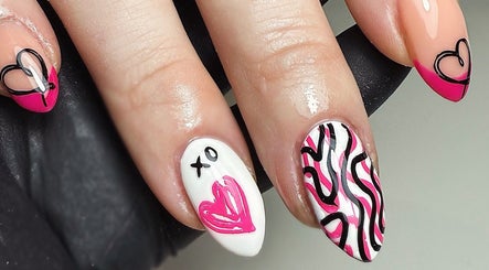 Braw Nails and Training Academy imagem 3