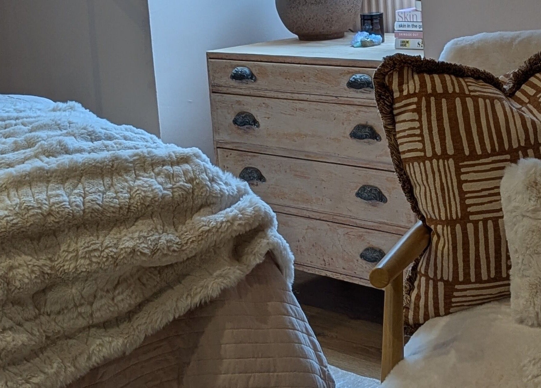 Warm and inviting decor at Glow Studio by Suzanne Wilson in Musselburgh, Scotland, GB.