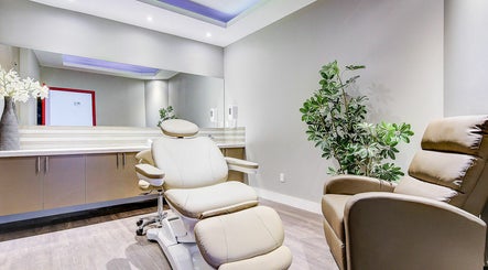 Paradise Laser and Botox | Markham image 3