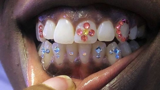 Blingiez Tooth Gemz and Grillz