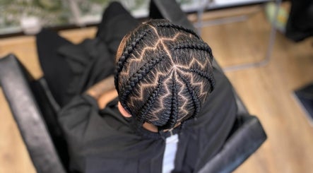 RS Braids Mens Only Salon image 2