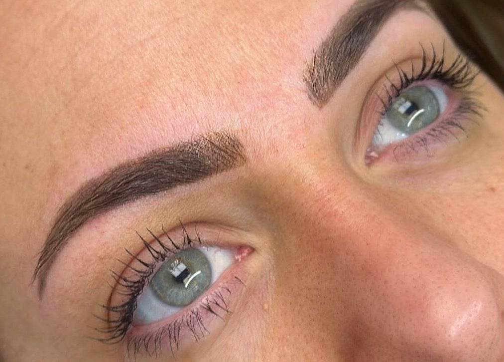 Close-up of expertly shaped brows at Sophiesticated Beauty in Thatcham, England, GB.