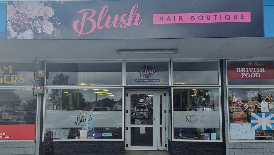 Blush Hair Boutique slika 1