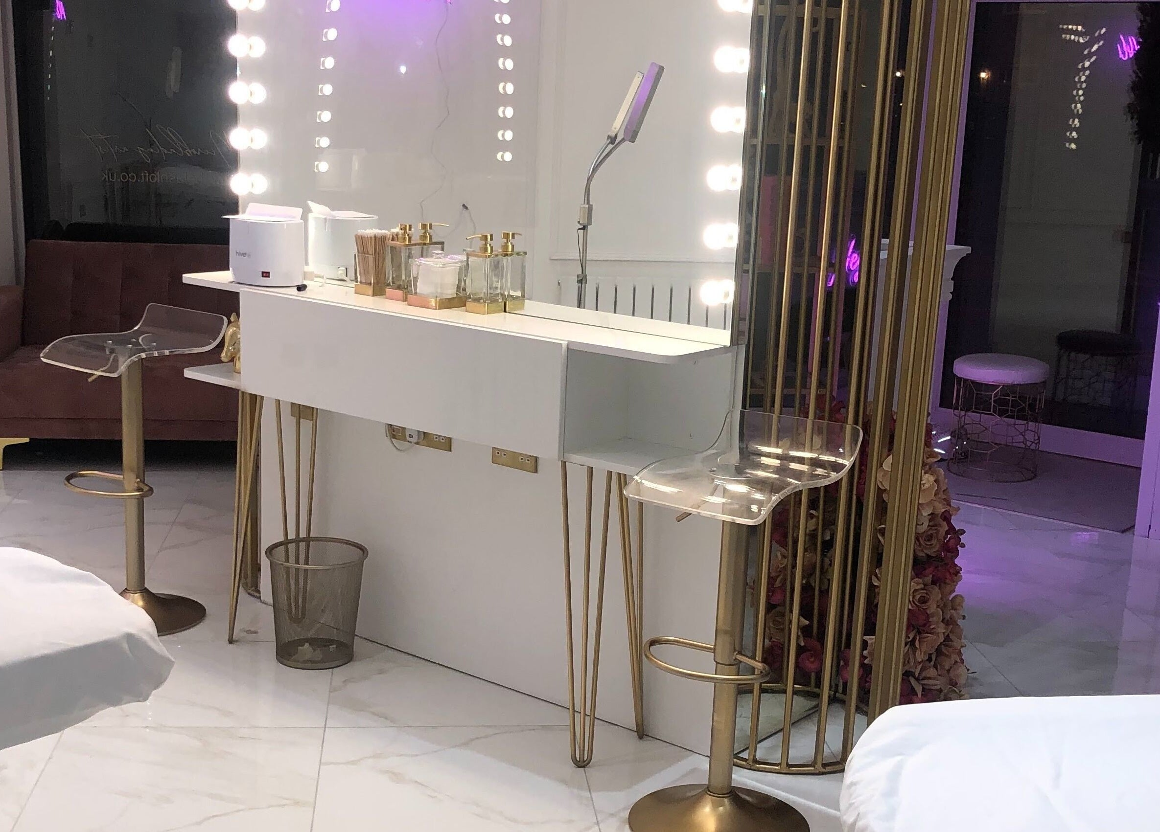 Chic beauty station at The Lashloft, Newcastle upon Tyne, England, GB with modern decor and soft lighting.