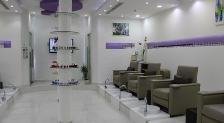 Tip Top Nails Bar Al Manzil imagem 2