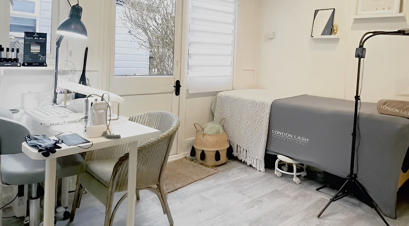 Stylish beauty room at IH Beauty, Marsh Gibbon, England for lash treatments and wellness services.