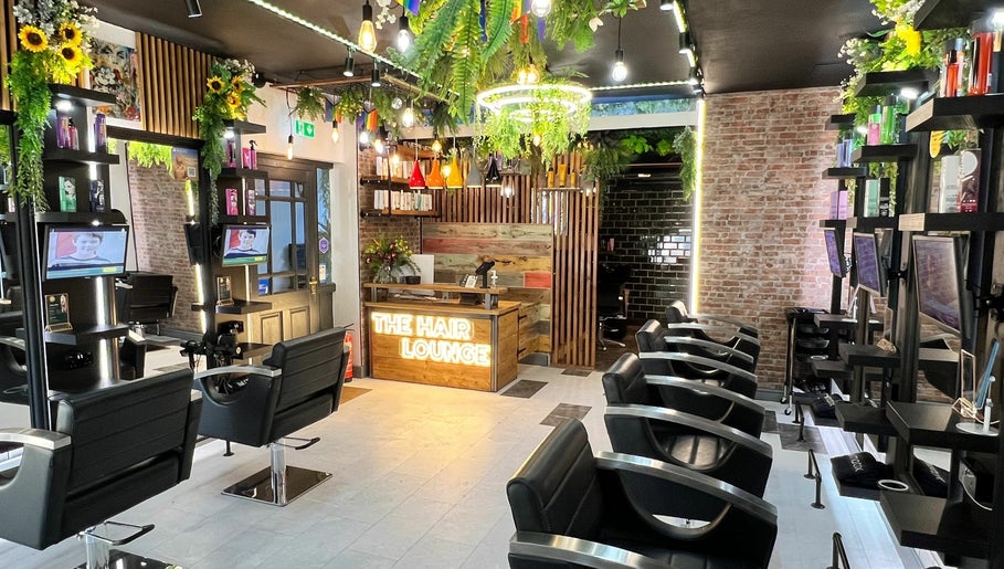 The Hair Lounge Bensons Court afbeelding 1