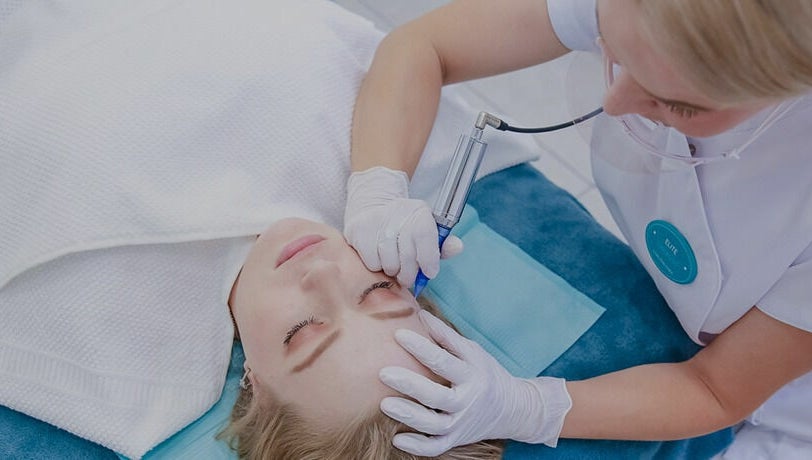 Fame Brows by Yulia Honig image 1