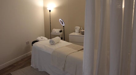 Akhere Therapies
