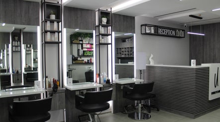 UNDERTONE Hair Salon