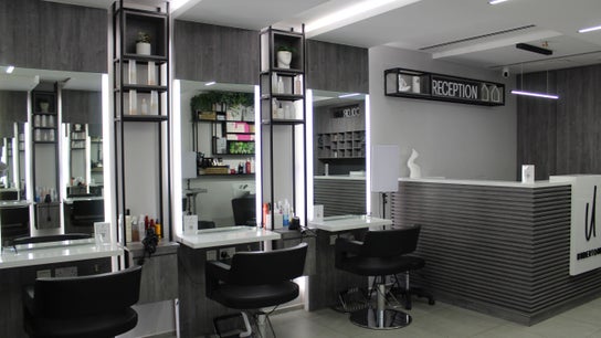 UNDERTONE Hair Salon