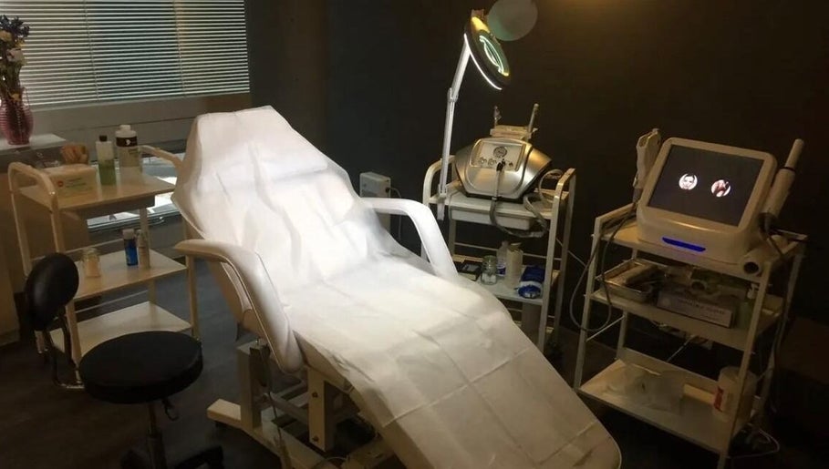 Luxurious spa treatment room at Elegance Cosmetic in Markham, Ontario, CA, featuring advanced beauty equipment.