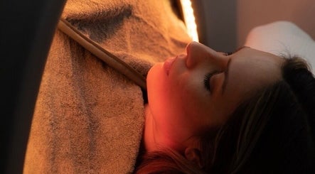 Relaxing infrared therapy at Saunapod, Falmouth, England, GB offering rejuvenating wellness experience.