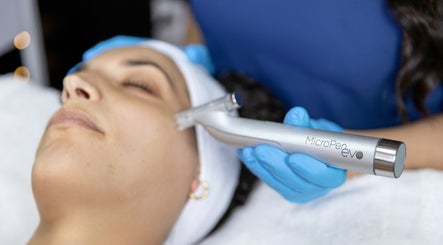 Facial microdermabrasion at MicroMeeks Skin Studio in Port Coquitlam, British Columbia, CA.