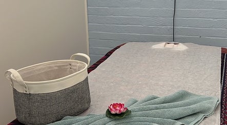 Massage table with fresh towels at Paradai Thai Massage & Bodycare (Elsternwick), Melbourne, Victoria, AU.