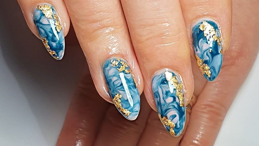 Hayley McCabe - Nail Technician (Mobile) image 1