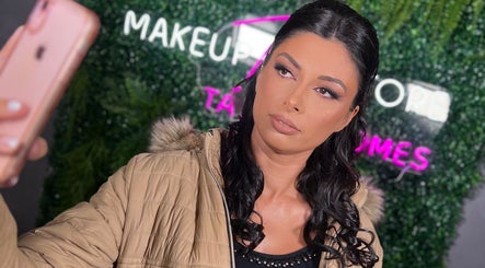 Tg Makeup Store image 3