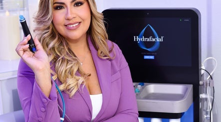 HydraFacial session in progress at Bliss Spa & Wellness, San Juan, San Juan, PR. Experience rejuvenating skincare.