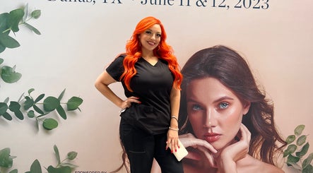 Professional at Waxed by Jan, El Paso, Texas, US, in front of elegant, nature-inspired backdrop.