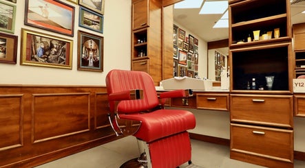 Y-12 Salon Ritz Carlton  image 2