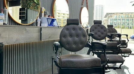 Luckys Signature Gents Salon изображение 2