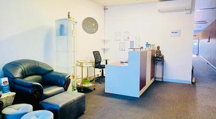 Blue Essence Spa - Thomastown