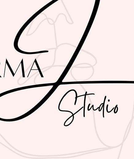 Derma J Studio image 2