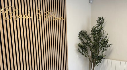 Blush and Bloom Cosmetics, bilde 2