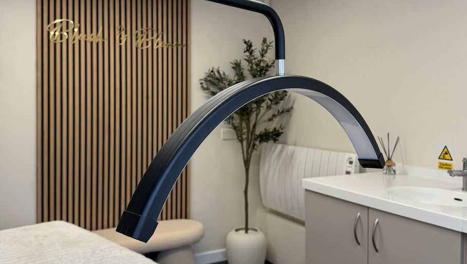 Sleek lighting in Blush and Bloom Cosmetics treatment room, Nantwich, England, GB.