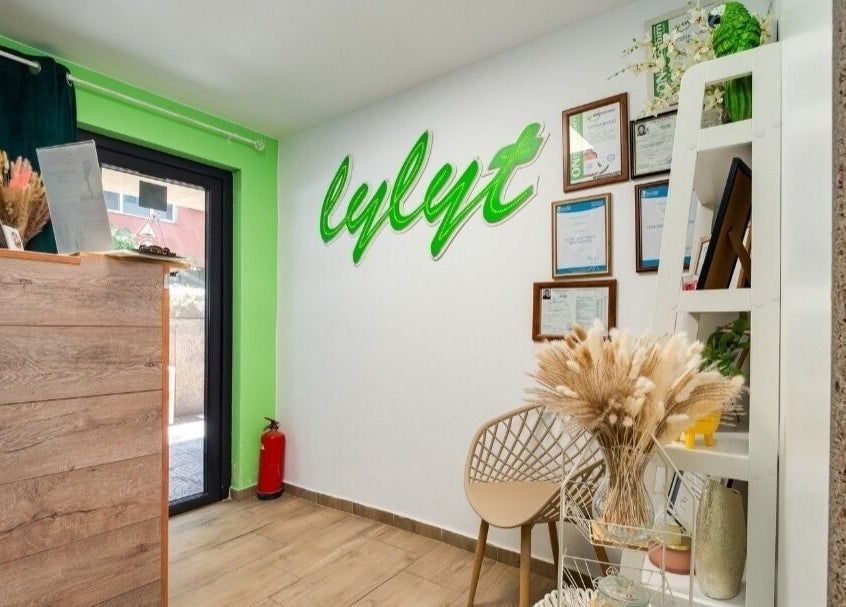 Рецепция и декор в Mrs. Lylyt - козметичен кабинет, София, Област София, BG.