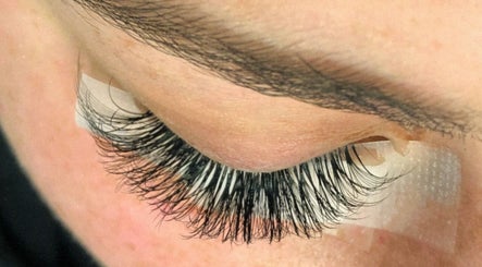 Urbane Lash Studio image 3