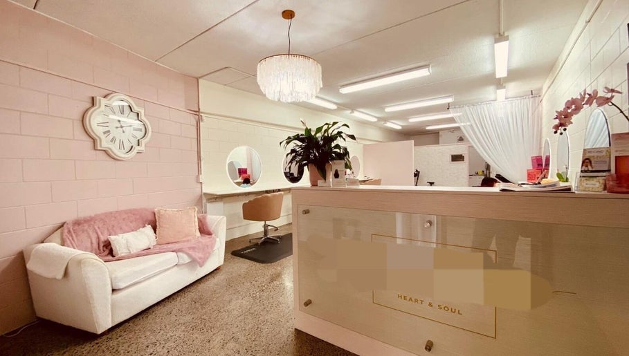 The Nail Bar, bilde 1