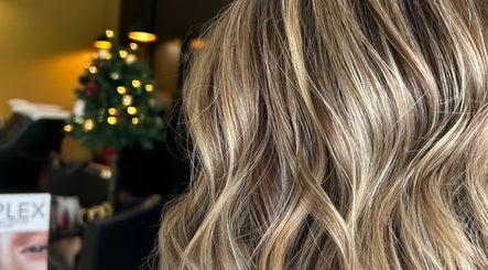 Hair Passion by Nat at Blonde&Co – obraz 2