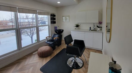 Calluna Hair image 3