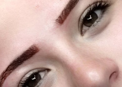 Perfectly shaped eyebrows at Lavi Beauty Clinic, Pretoria, Gauteng, ZA, showcasing expert microblading.