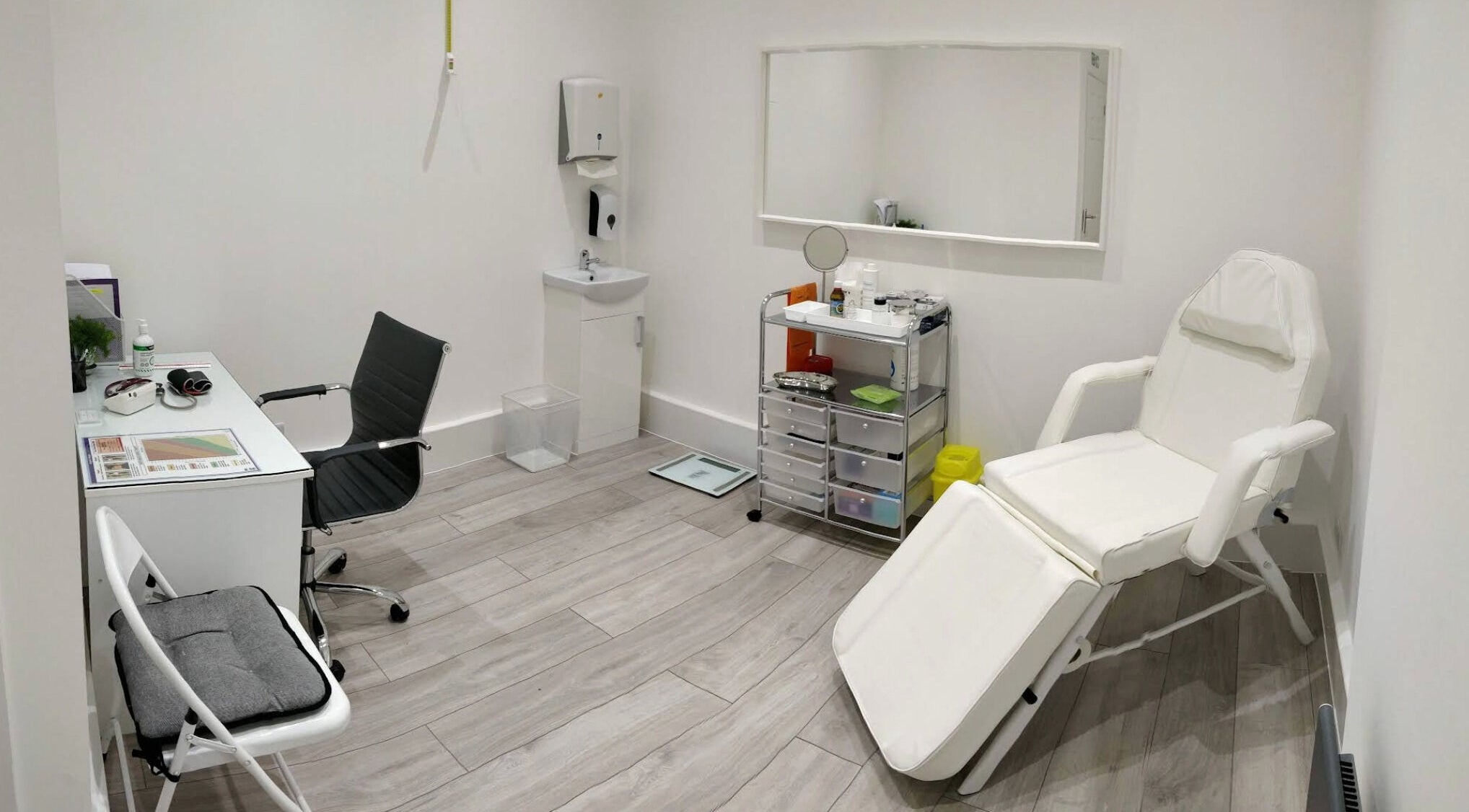 Modern treatment room at YSC Bournemouth & Online Clinic in Bournemouth, England, GB, featuring a comfortable chair.