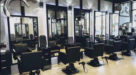 D2m Hair Salon