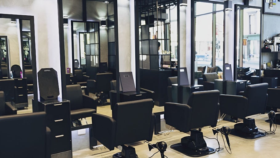 D2M Hair Salon City – kuva 1