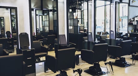 D2M Hair Salon City