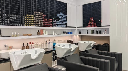 WOW Beauty Salon Reem Mall imagem 2