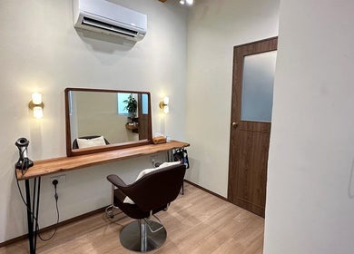 Eyelash Studio Flamingo - Tanjong Pagar interior with modern styling chair, Singapore, Singapore, SG.